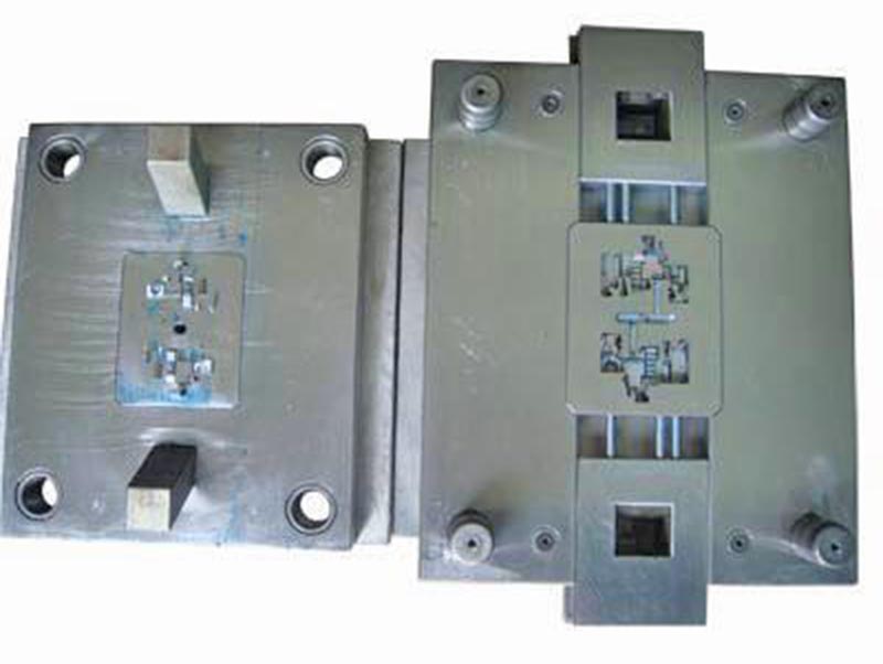 阿勒泰精密塑料模-01